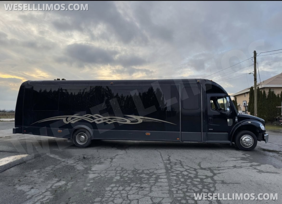 Limo Bus for sale: 2008 Freightliner M2 360" by FEDERAL COACH
