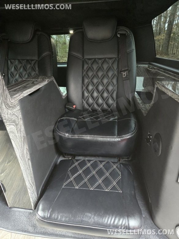 2019 Springfield Coach GMC Yukon SUV