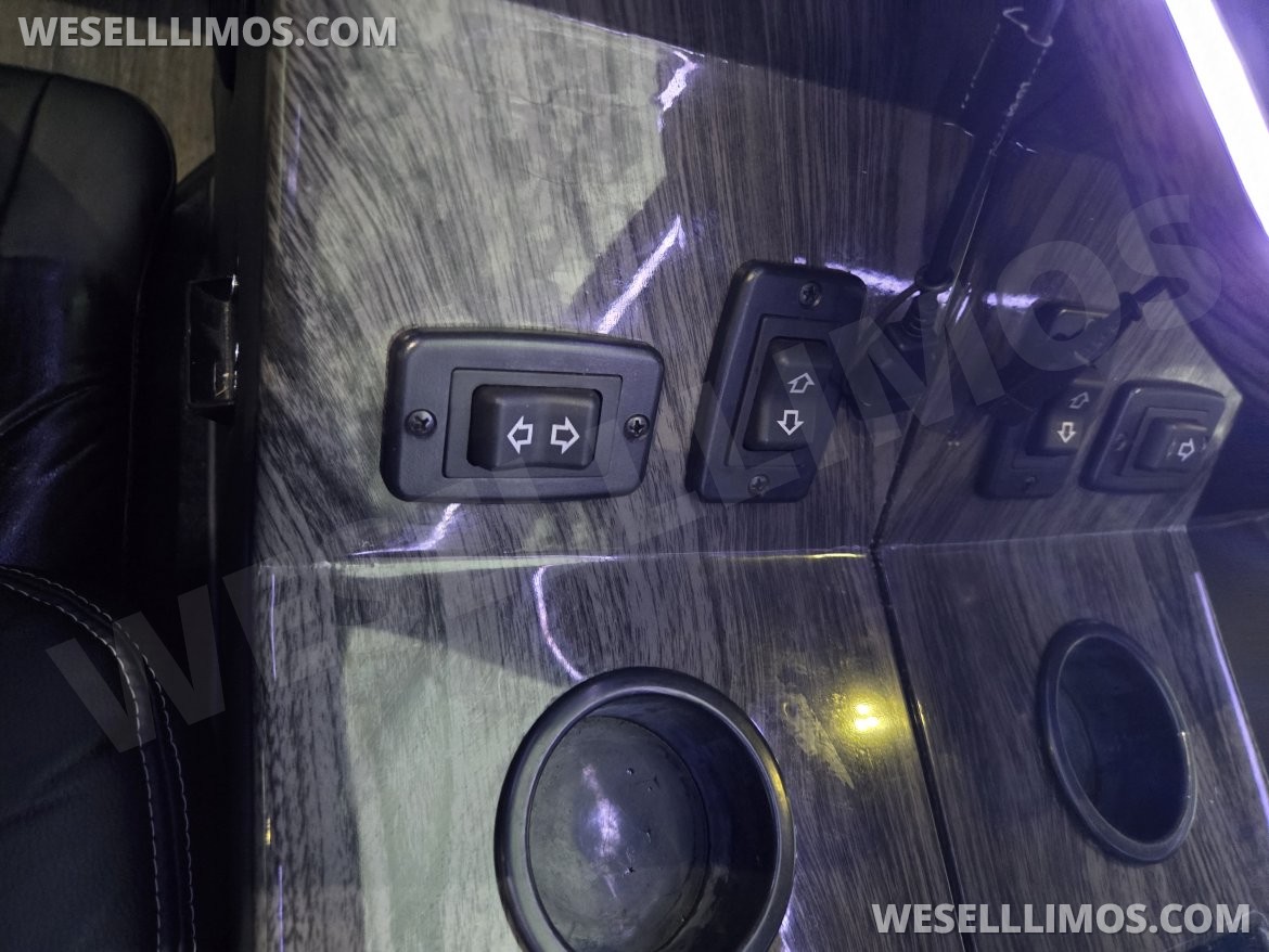 Photo of SUV for sale: 2019 GMC Yukon by Springfield Coach