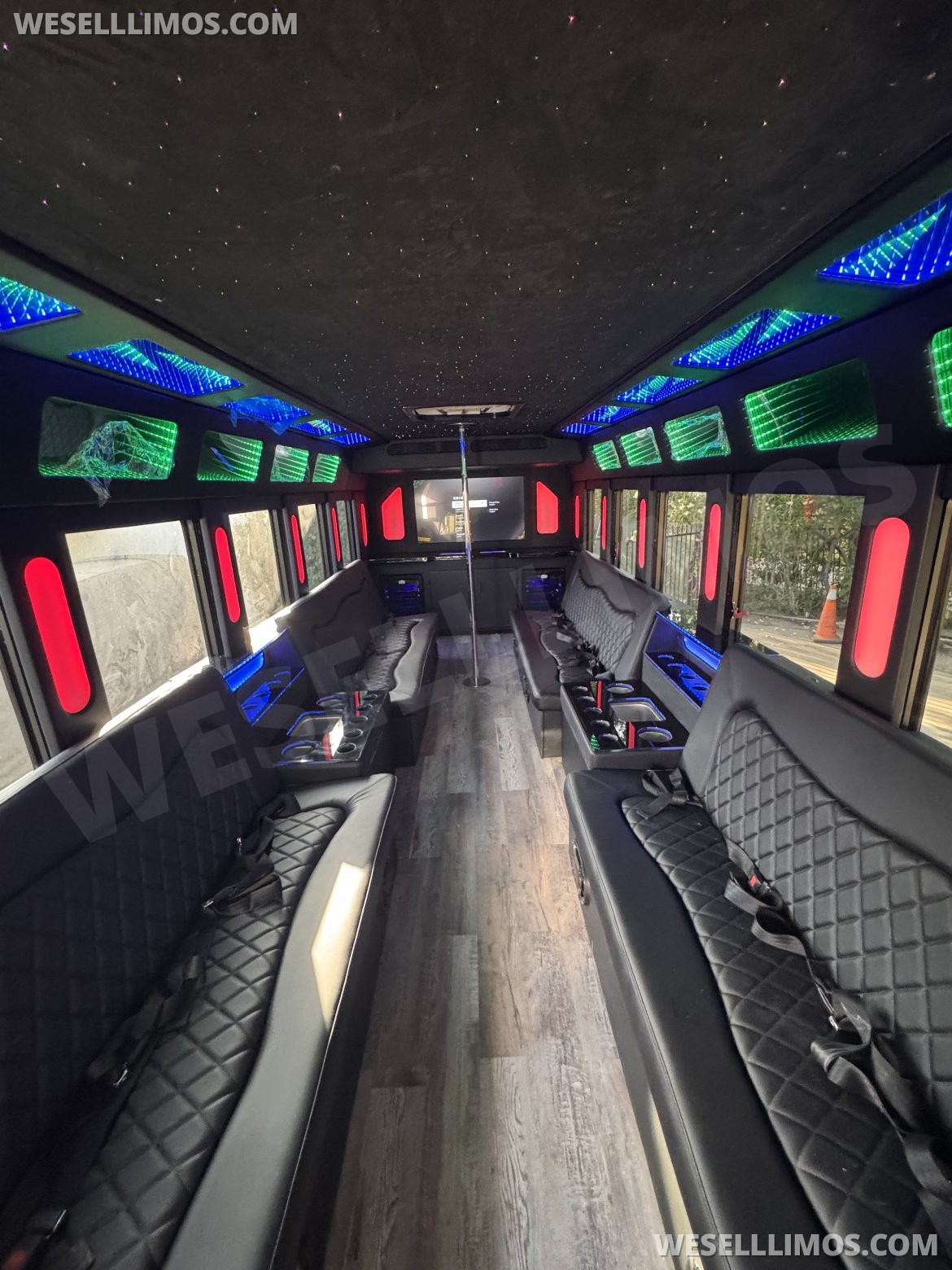 Photo of Limousine for sale: 2018 Ford F550 by Starcraft