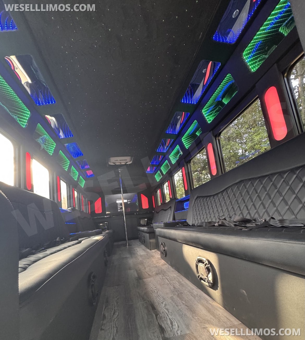 Photo of Limousine for sale: 2018 Ford F550 by Starcraft