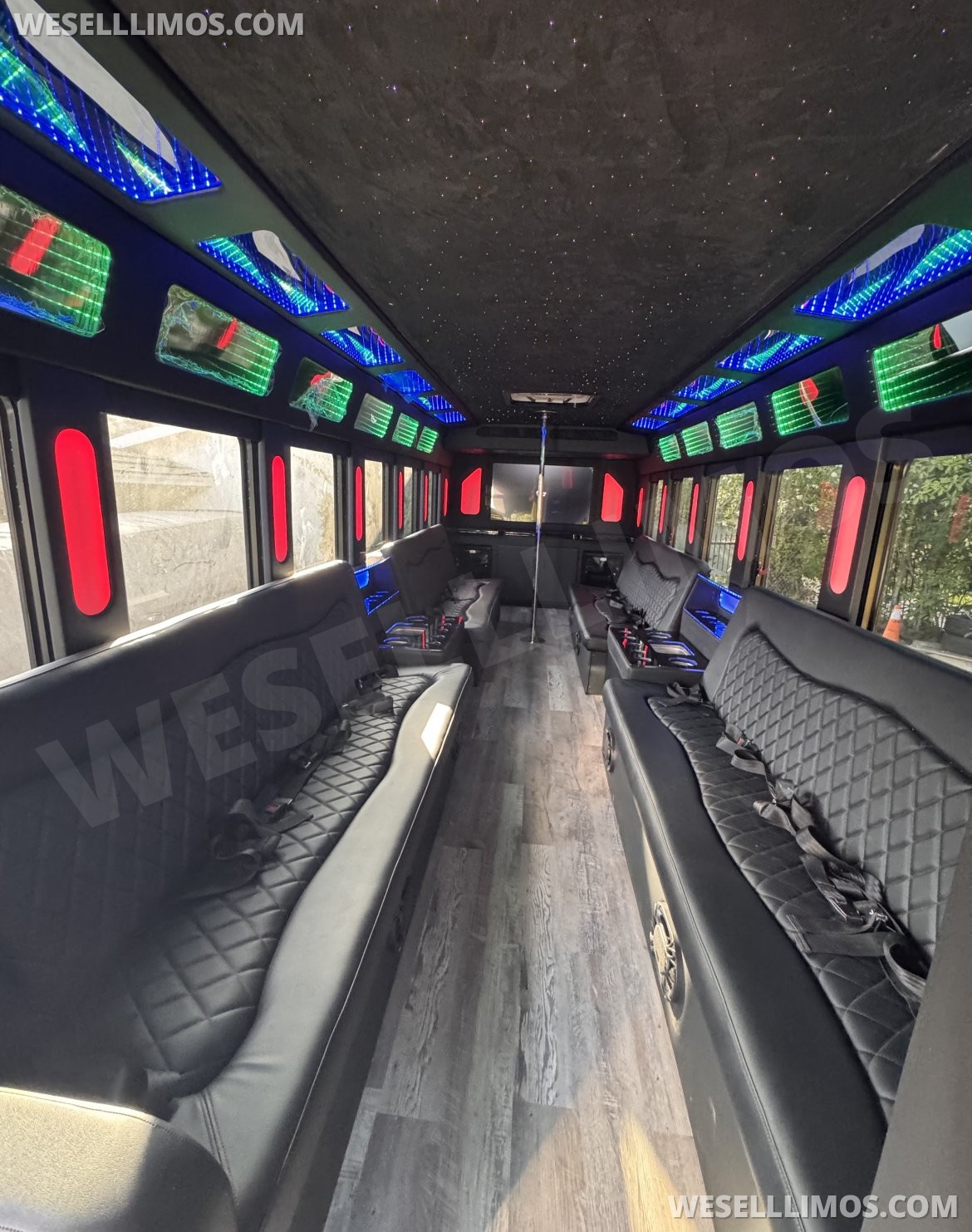 Photo of Limousine for sale: 2018 Ford F550 by Starcraft