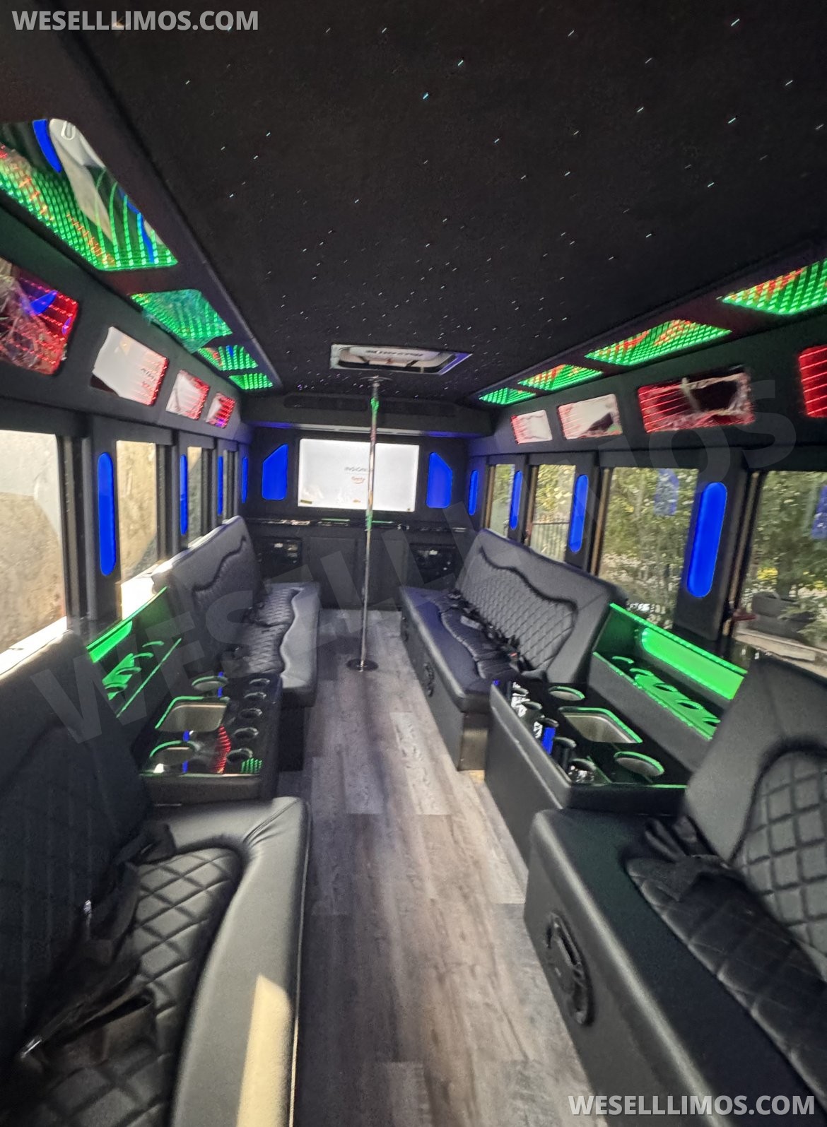 Photo of Limousine for sale: 2018 Ford F550 by Starcraft