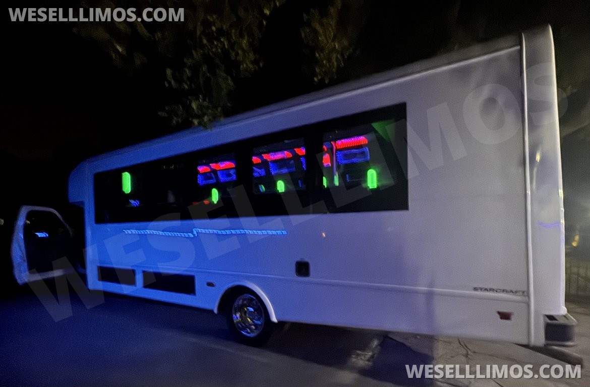 Photo of Limousine for sale: 2018 Ford F550 by Starcraft