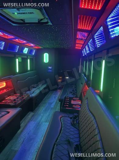 2018 Starcraft Ford F550 Shuttle Bus - Limousine for Sale in glendale, CA - Photo 7