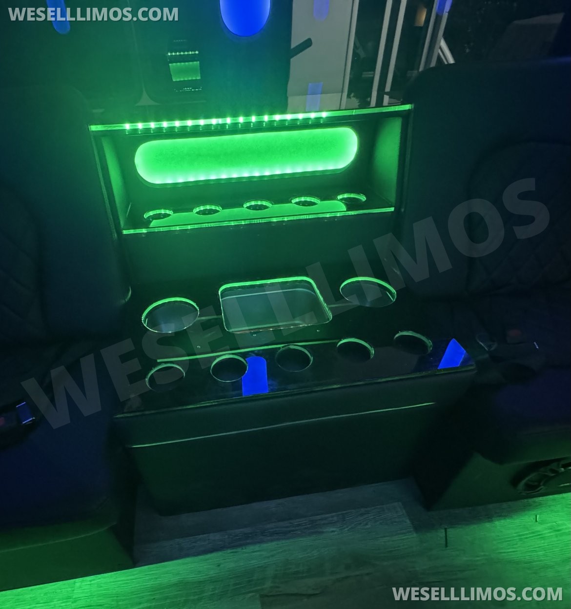 Photo of Limousine for sale: 2018 Ford F550 by Starcraft