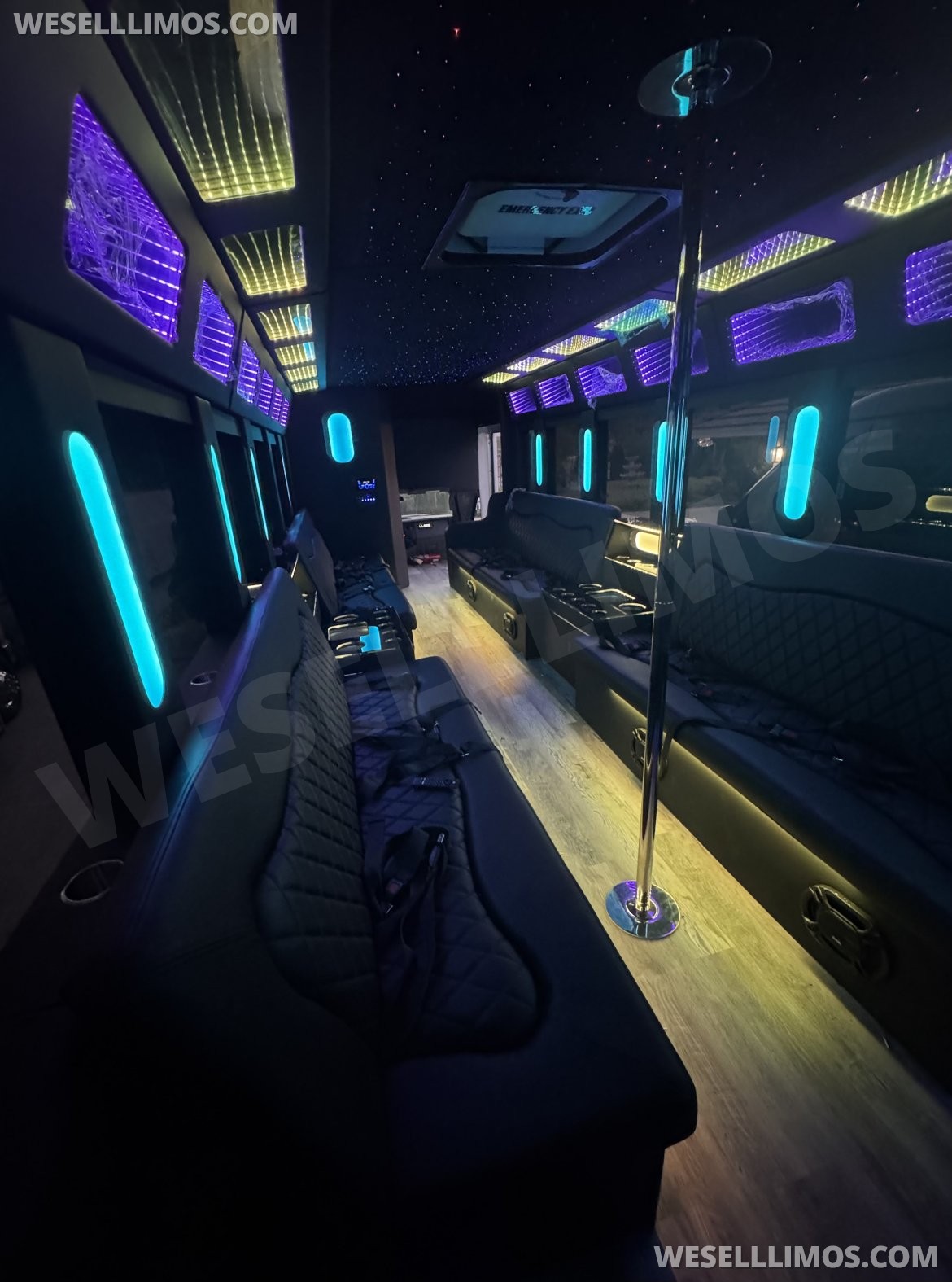 Photo of Limousine for sale: 2018 Ford F550 by Starcraft