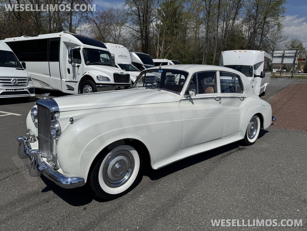 Antique for sale: 1956 Bentley S3