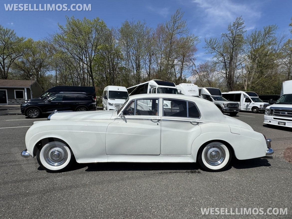 Photo of Antique for sale: 1956 Bentley S3