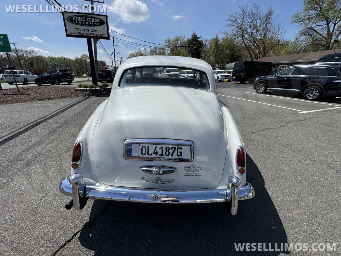 Photo of Antique for sale: 1956 Bentley S3