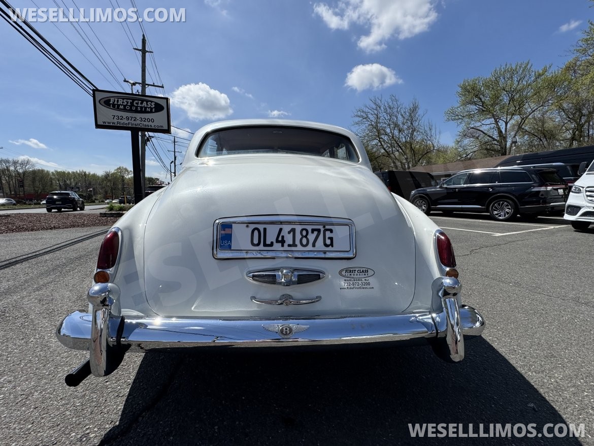 Photo of Antique for sale: 1956 Bentley S3