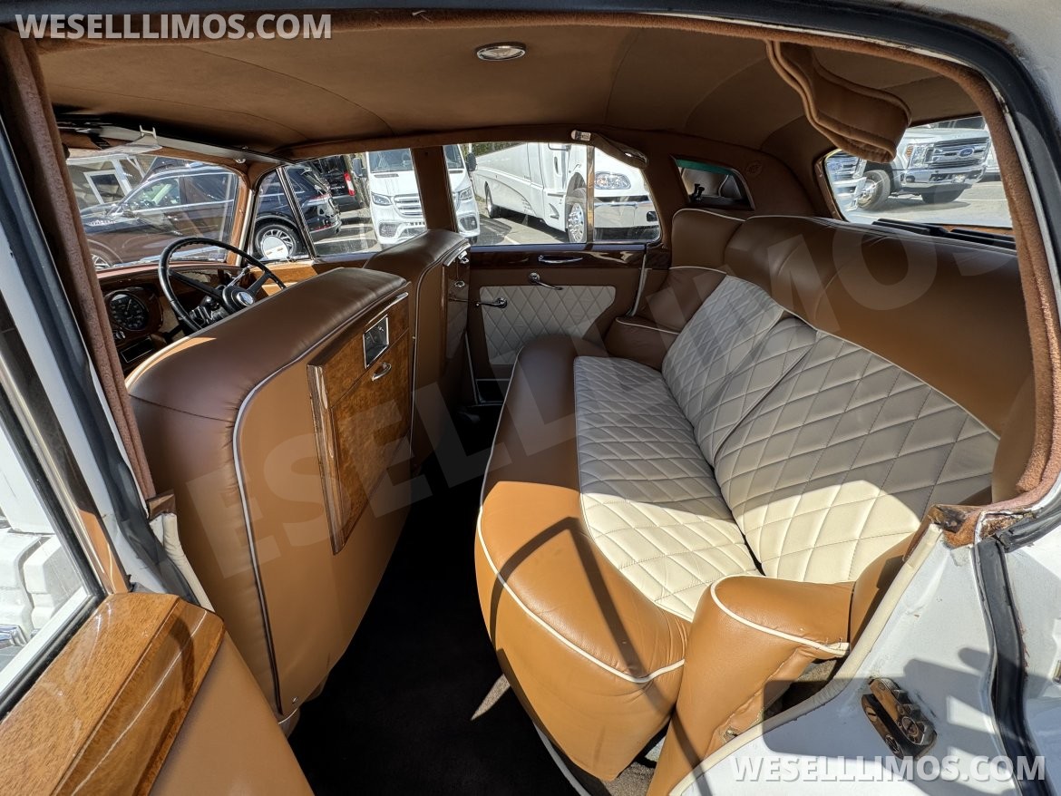 Photo of Antique for sale: 1956 Bentley S3