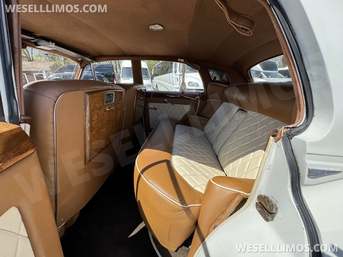 Photo of Antique for sale: 1956 Bentley S3