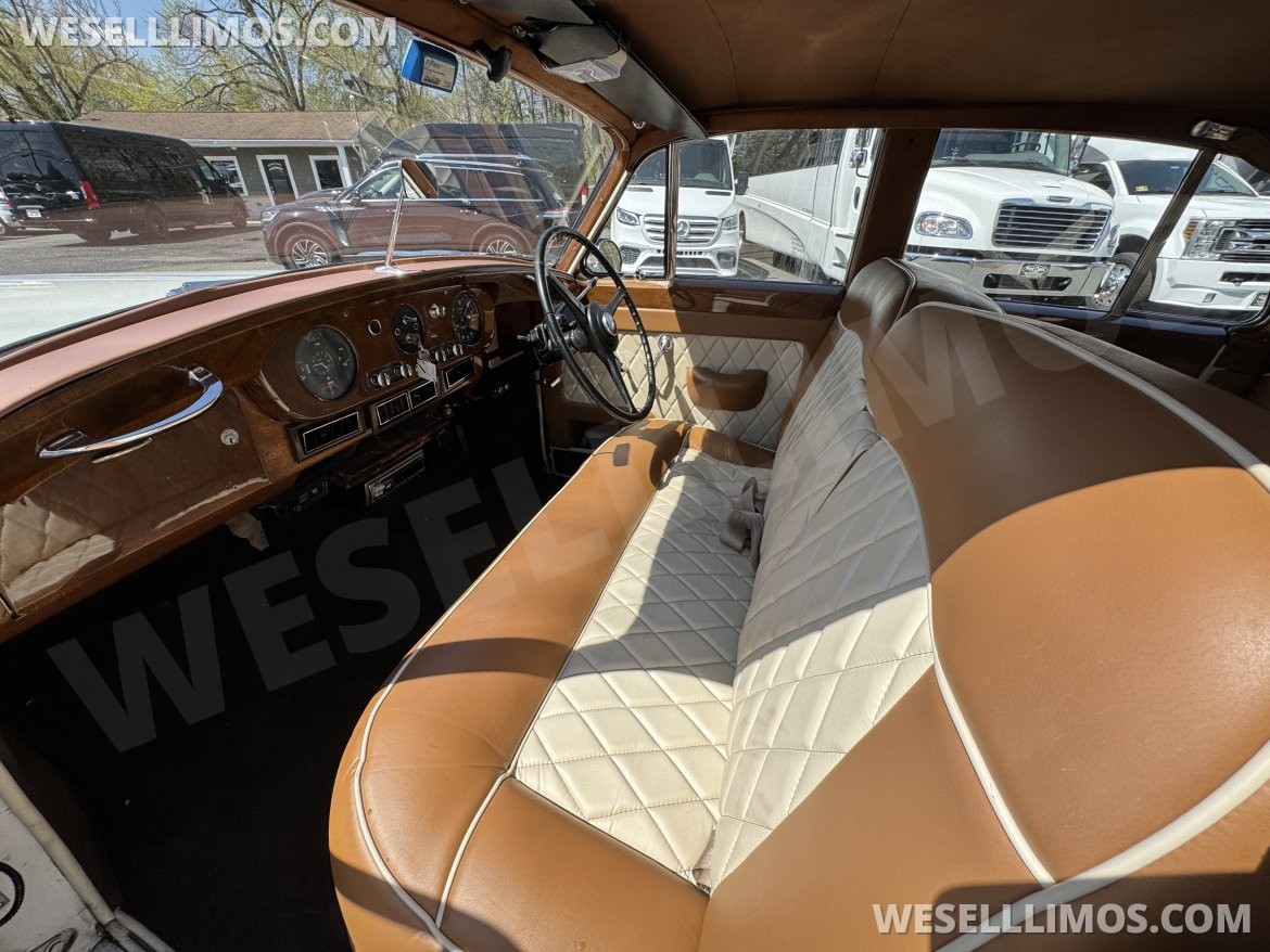 Photo of Antique for sale: 1956 Bentley S3
