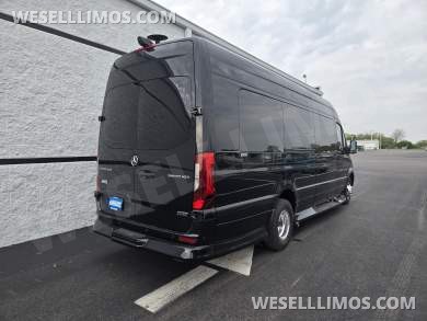 2026 Mercedes-Benz Sprinter - Midwest Automotive Designs Luxe Cruiser - Rear Bathroom