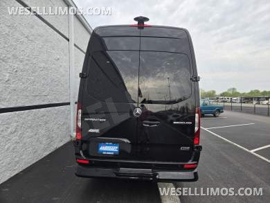 2026 Mercedes-Benz Sprinter - Midwest Automotive Designs Luxe Cruiser - Rear Bathroom