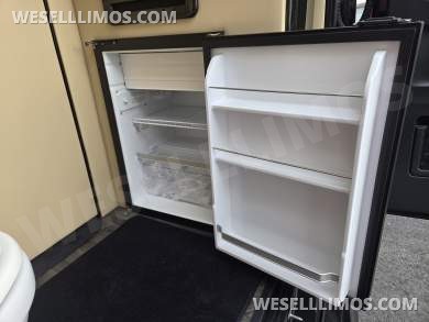 2026 Mercedes-Benz Sprinter - Midwest Automotive Designs Luxe Cruiser - Rear Bathroom