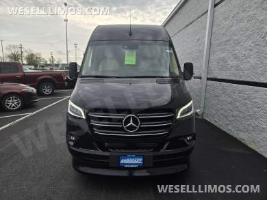 2026 Mercedes-Benz Sprinter - Midwest Automotive Designs Luxe Cruiser - Rear Bathroom