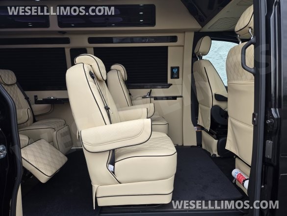 2026 Mercedes-Benz Sprinter - Midwest Automotive Designs Luxe Cruiser - Rear Bathroom