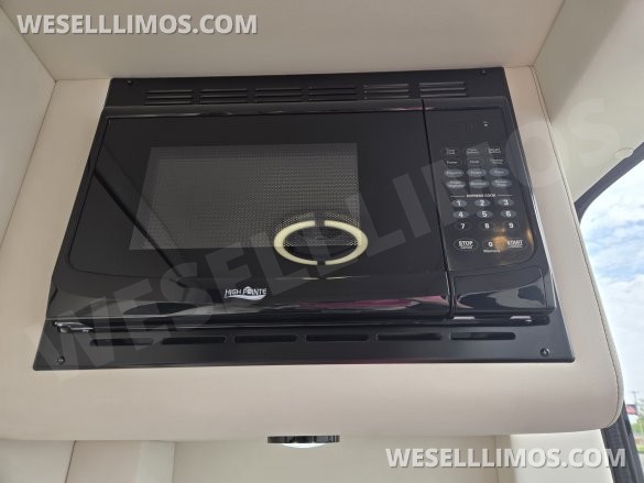 2026 Mercedes-Benz Sprinter - Midwest Automotive Designs Luxe Cruiser - Rear Bathroom