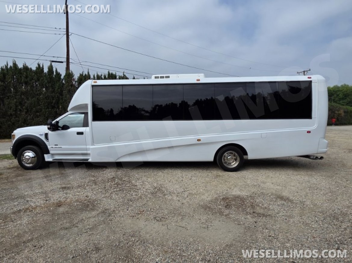 Photo of Shuttle Bus for sale: 2019 Ford F550 GM33 Shuttle 33&quot; by Grech Motors
