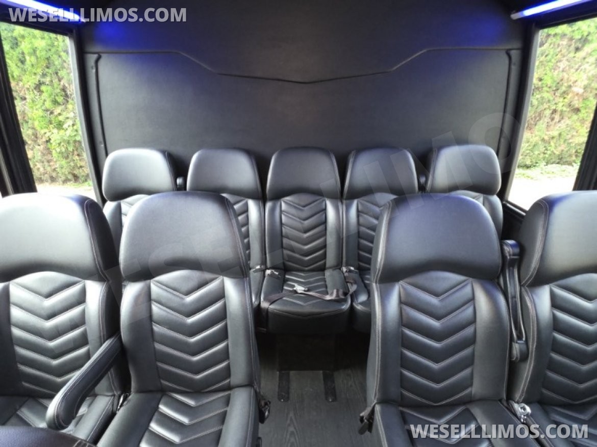 Photo of Shuttle Bus for sale: 2019 Ford F550 GM33 Shuttle 33&quot; by Grech Motors