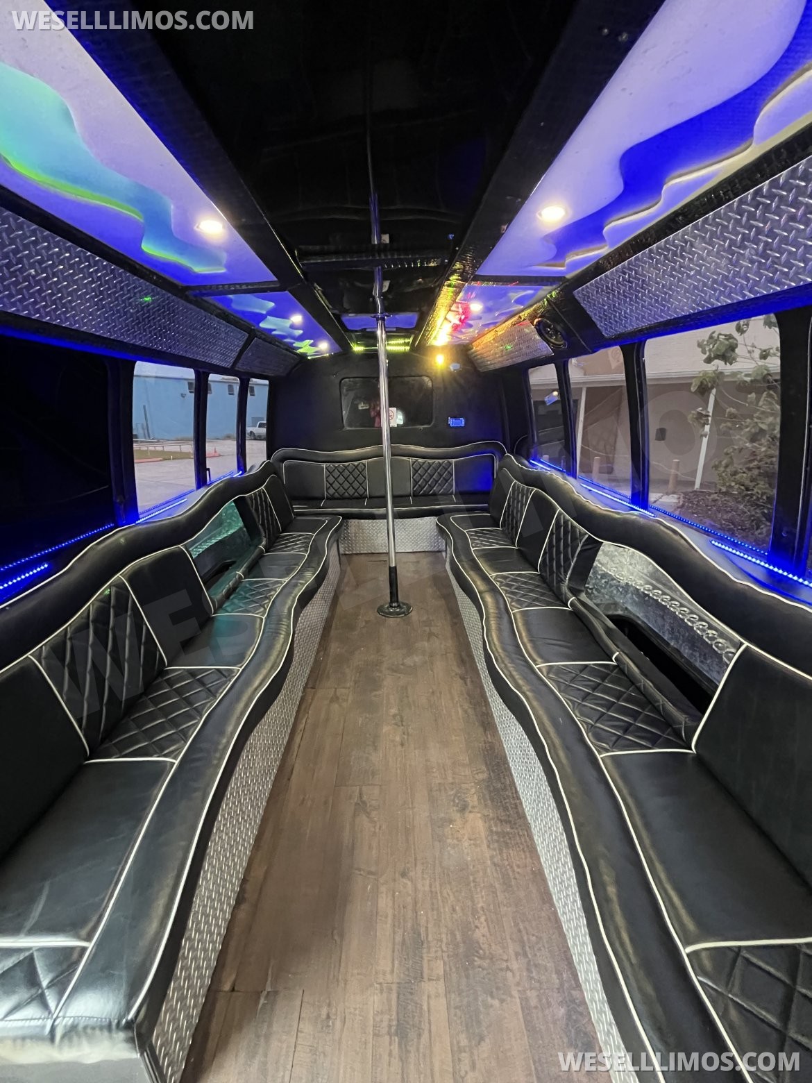 Limo Bus for sale: 2005 Chevrolet E350