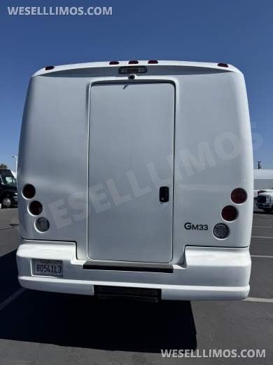 2017 Ford F550 Limo Bus for Sale in Laguna Niguel, California, US - Photo 3