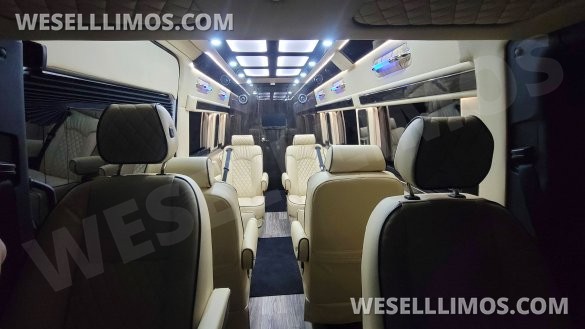 2023 Ulimate Toys  Mercedes-Benz Sprinter Sprinter