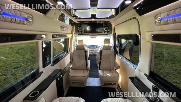 2023 Ulimate Toys  Mercedes-Benz Sprinter Sprinter