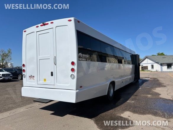 2013 Tiffany Ford F750 Limo Bus