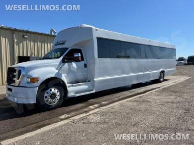 2013 Tiffany Ford F750 Limo Bus