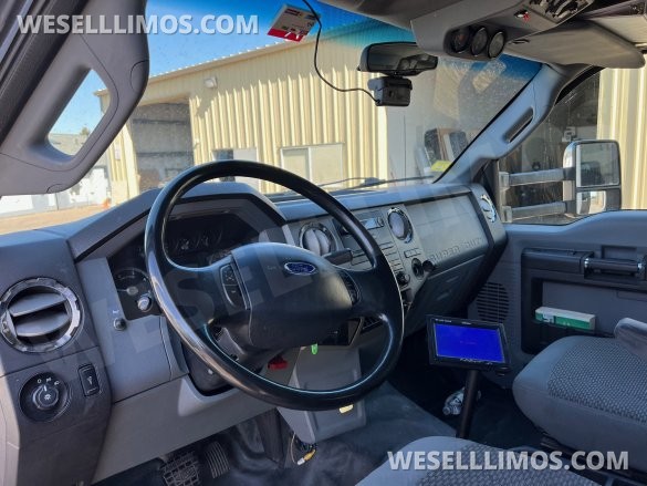 2013 Tiffany Ford F750 Limo Bus