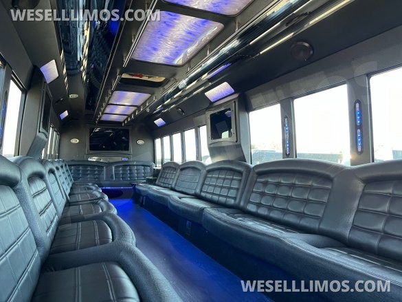 2013 Tiffany Ford F750 Limo Bus