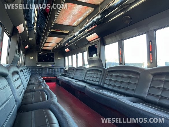 2013 Tiffany Ford F750 Limo Bus