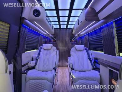 2020/22 Global Motor Coach Mercedes-Benz Sprinter 3500 Dual Rear Wheel Executive Shuttle