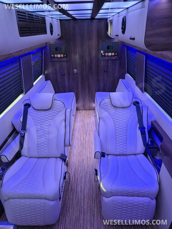 2020/22 Global Motor Coach Mercedes-Benz Sprinter 3500 Dual Rear Wheel Executive Shuttle
