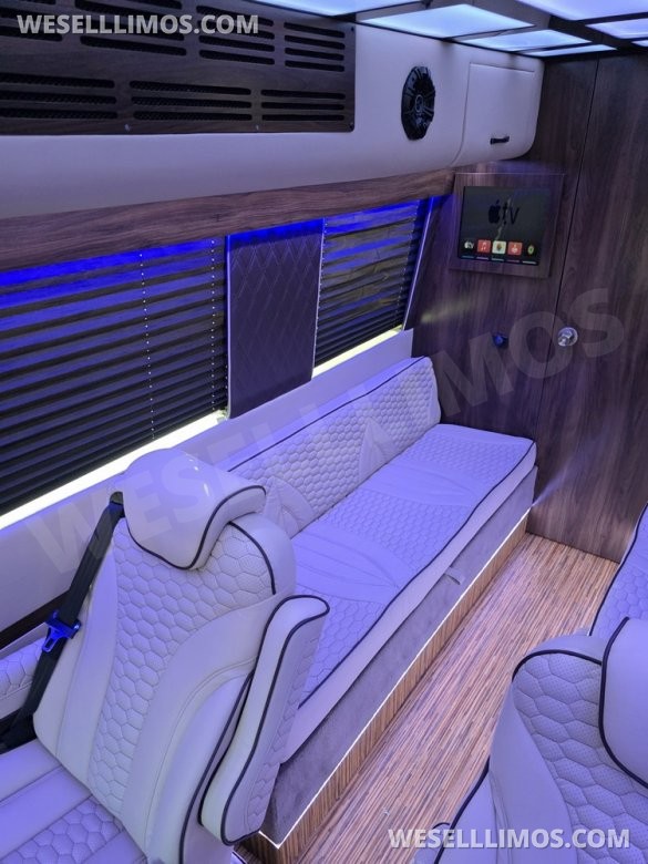 2020/22 Global Motor Coach Mercedes-Benz Sprinter 3500 Dual Rear Wheel Executive Shuttle
