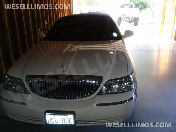 2004 krystal Lincoln towncar Limousine
