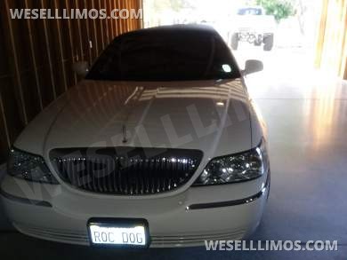 2004 krystal Lincoln towncar Limousine