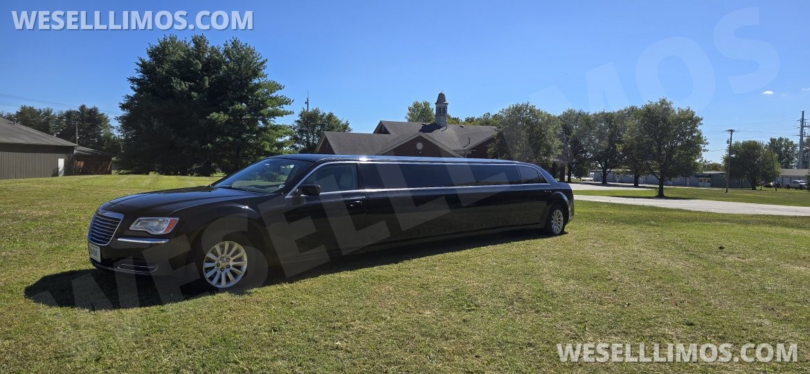 Limousine for sale: 2013 Chrysler 300 140"