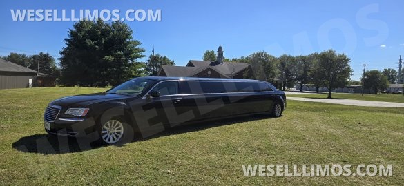 2013 Chrysler 300 Limo