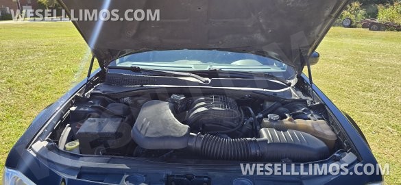 2013 Chrysler 300 Limo