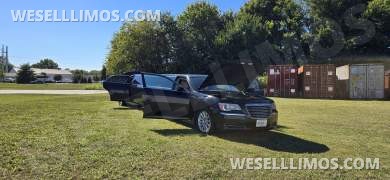 2013 Chrysler 300 Limo