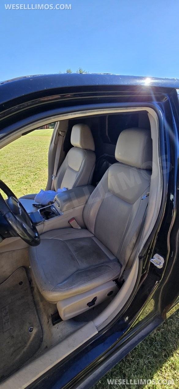 2013 Chrysler 300 Limo