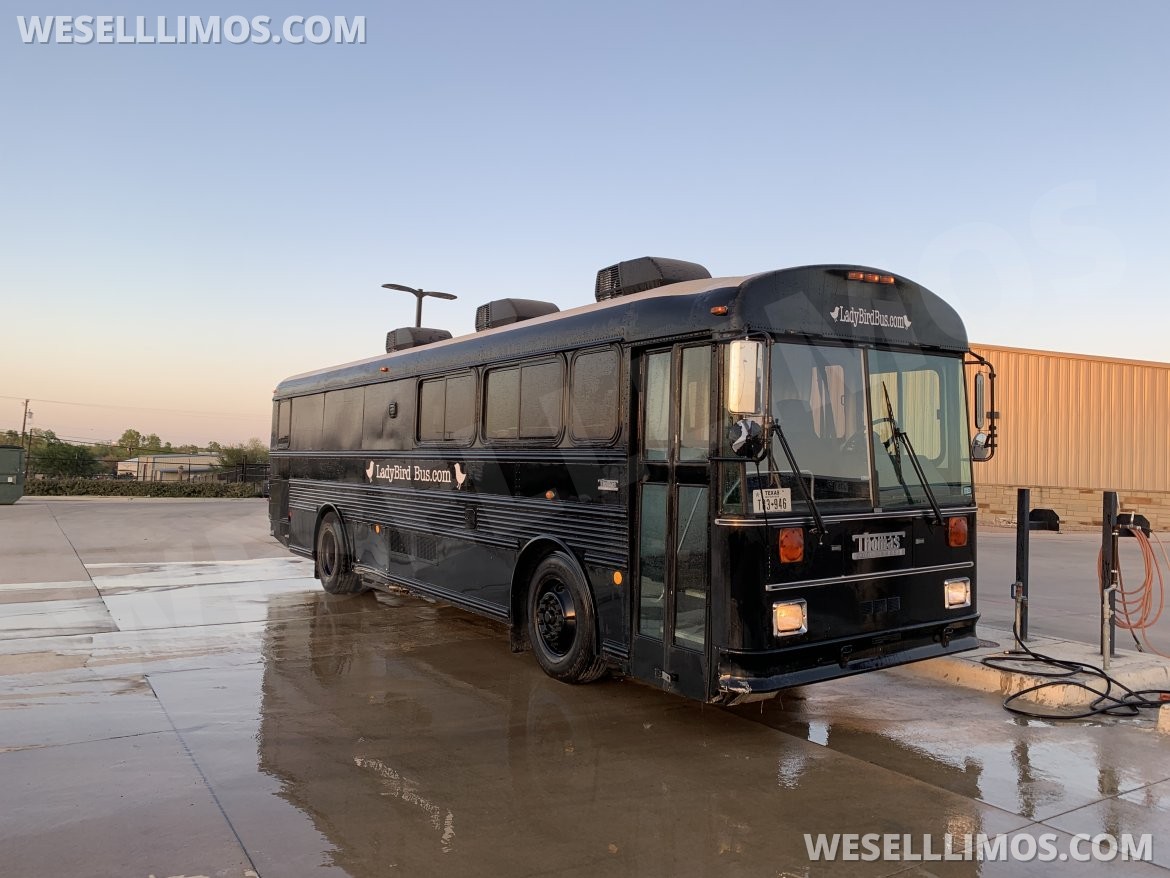 Limo Bus for Sale in Austin, TX - Photo 2