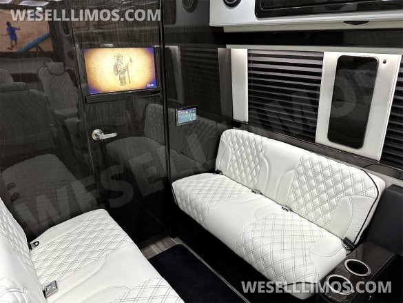 2025 Auto Elite Eco Revolution Limousine 10 Pass AMG Trim Mercedes-Benz Sprinter