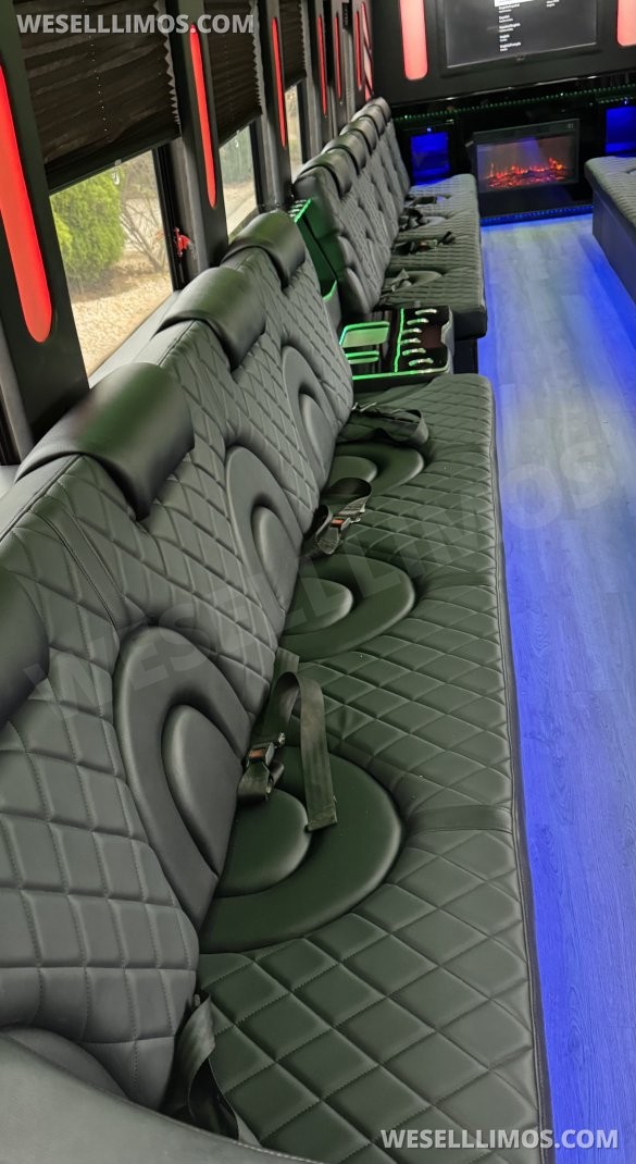 2020  F650 exotic Bus