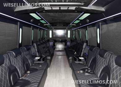 2020  F650 exotic Bus