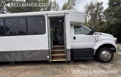 2020  F650 exotic Bus